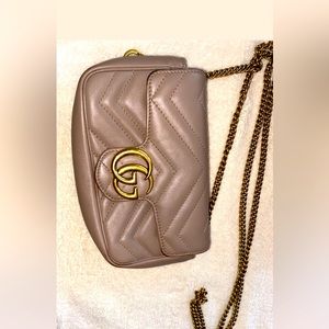 Super Mini Gucci Marmont Crossbody Bag. Porcelain Rose.